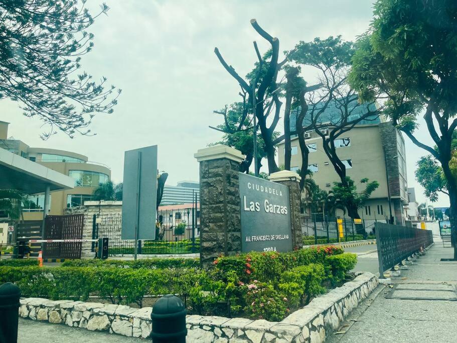 Gran Suite Junto Al San Marino Mall