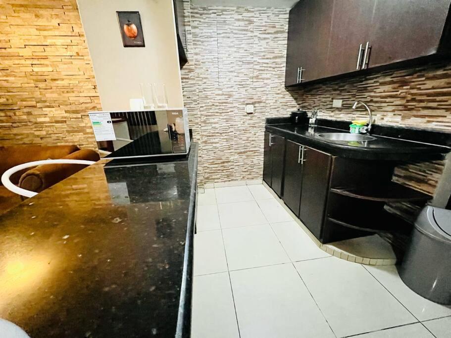 Gran Suite Junto Al San Marino Mall