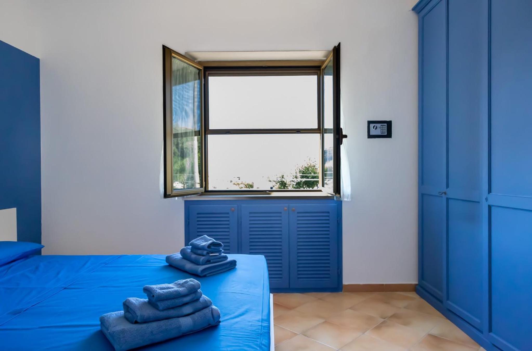 Lilium casa di lusso Ariana Beach con solarium, spiaggia e parcheggio photo 2