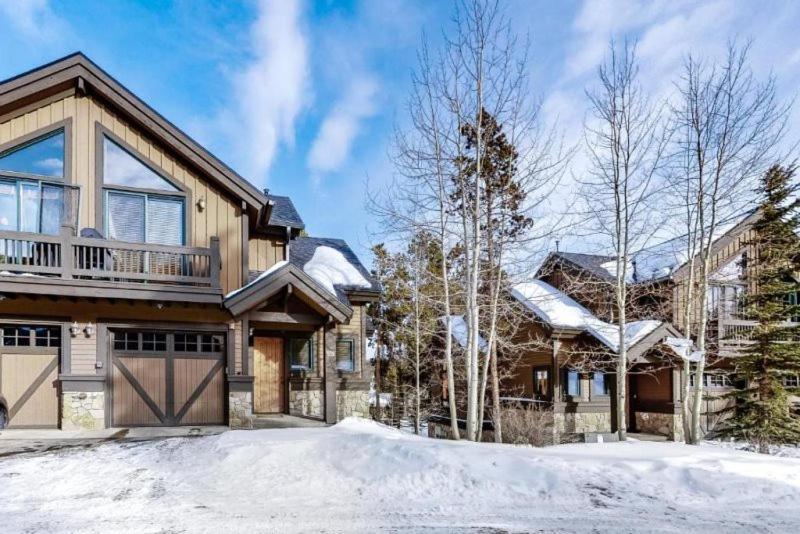 Ski In, Ski Out 3 Bedroom Townhome At Snowflake Lift - Private Hot Tub