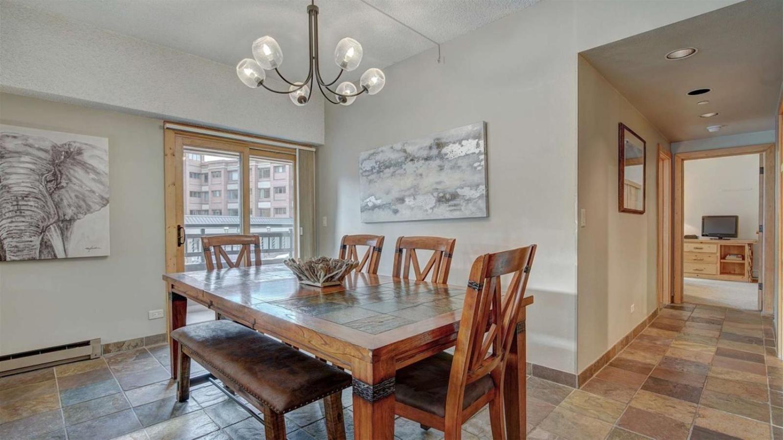 Comfortable 3-Bedroom Ski Inout Condo At Peak 9 - Village At Breckenridge view 4