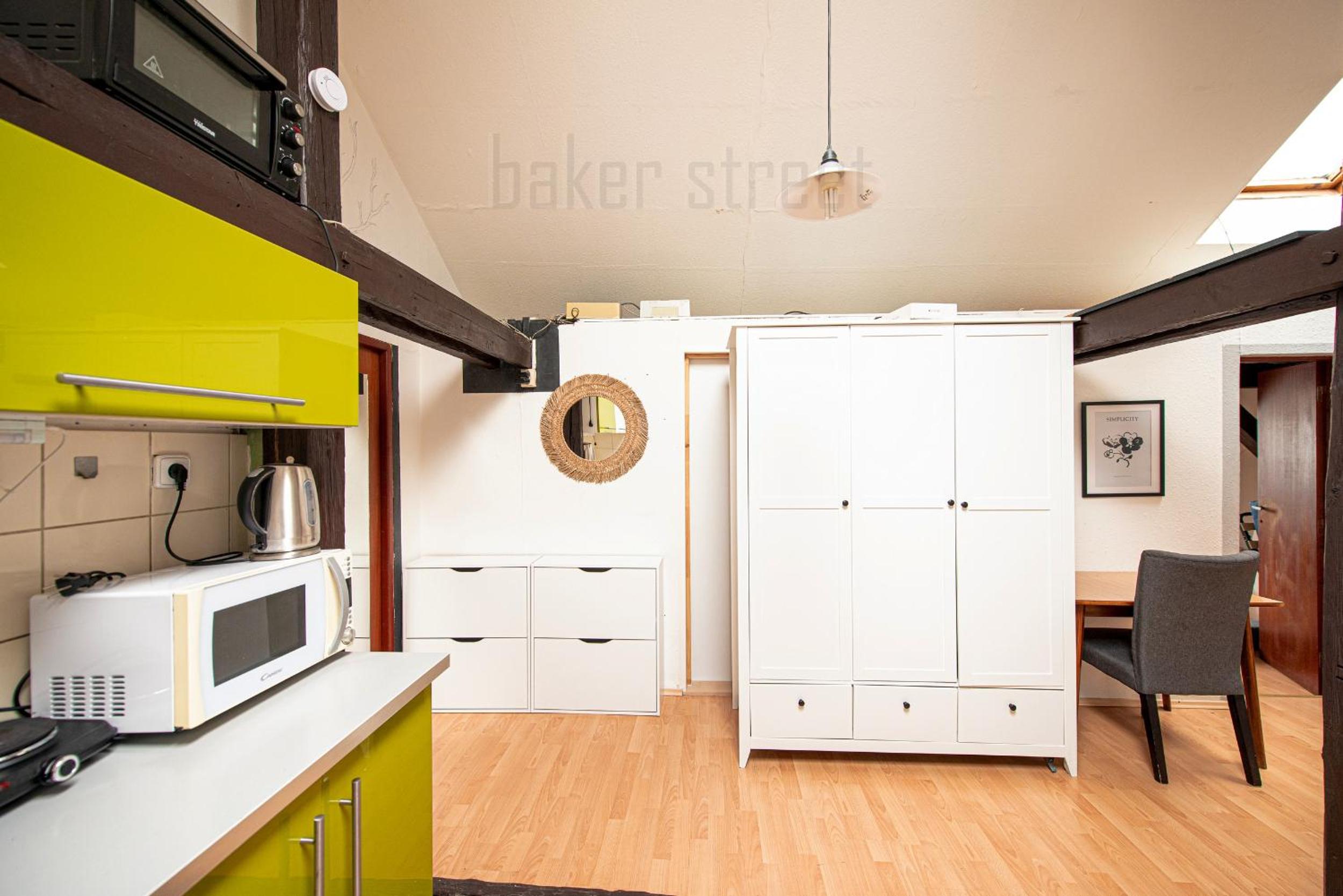 Attic 3 bedrooms apartment with 2 bathrooms