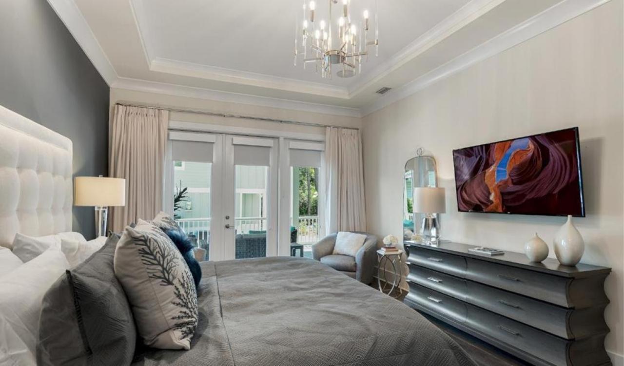 Grayton Pointe