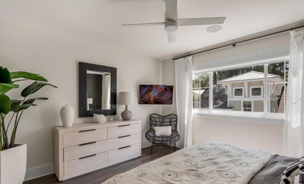 Grayton Pointe