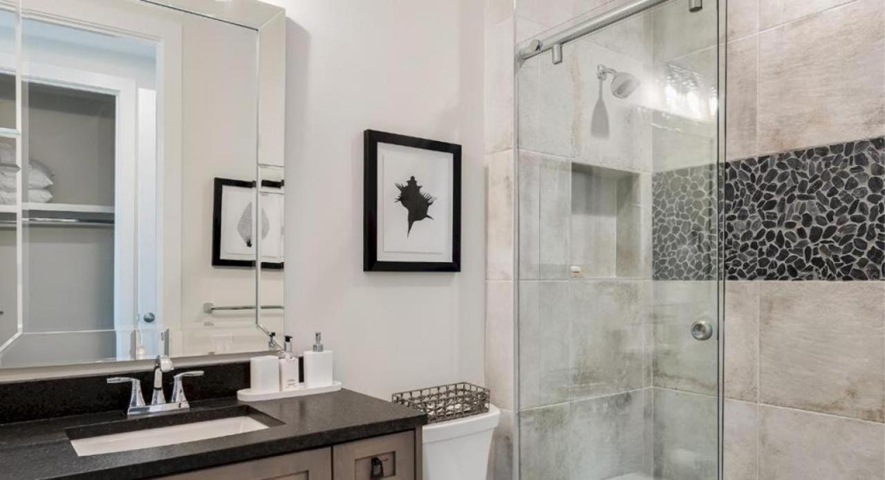 Grayton Pointe