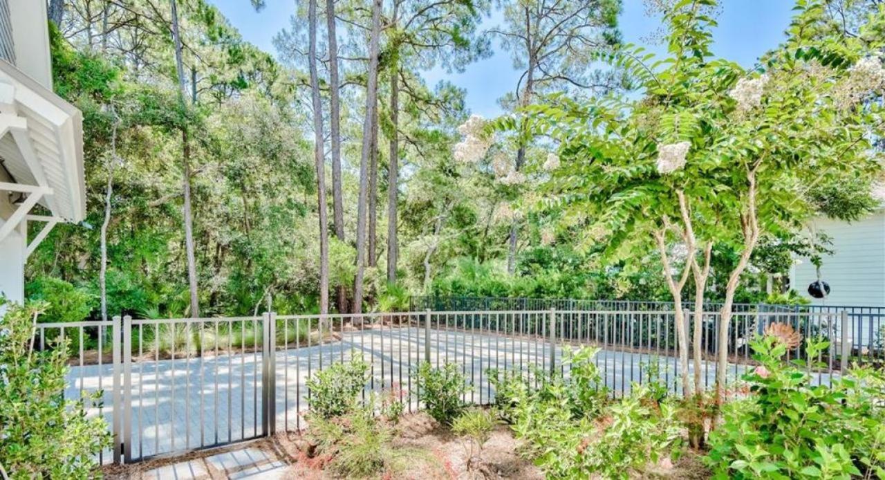 Grayton Pointe