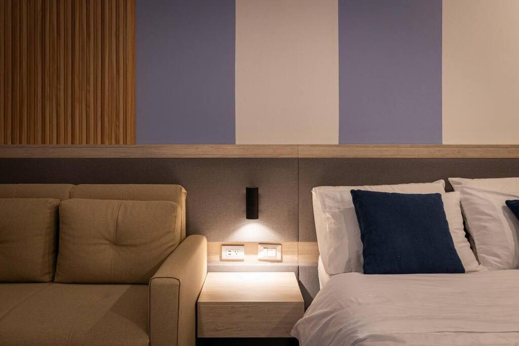Luxury studio- hotel amenities