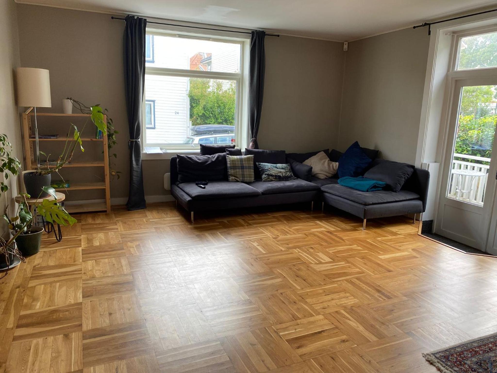 Central, spacious and characterful apartment