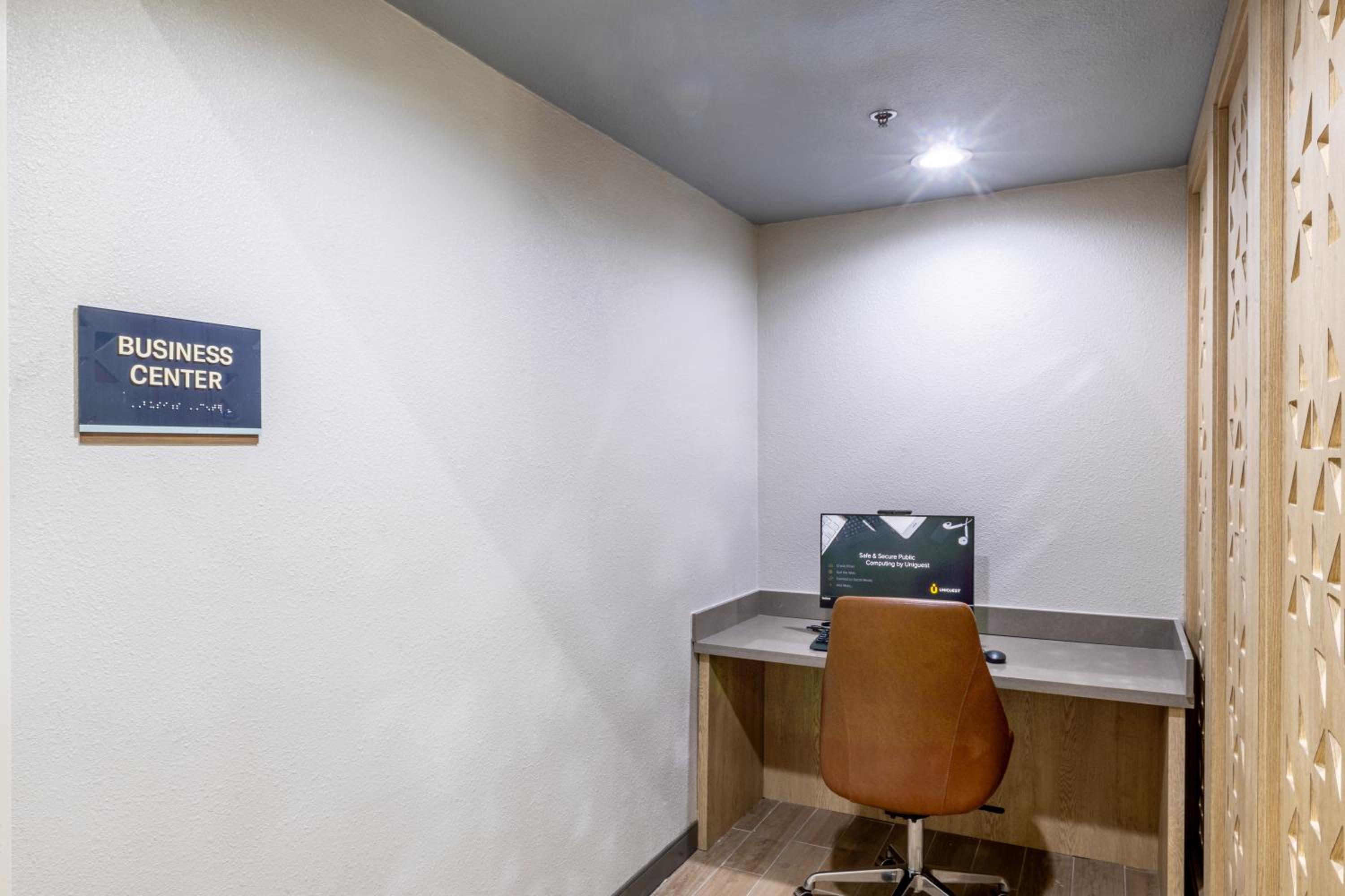 Candlewood Suites Wichita Northwest by IHG view 5