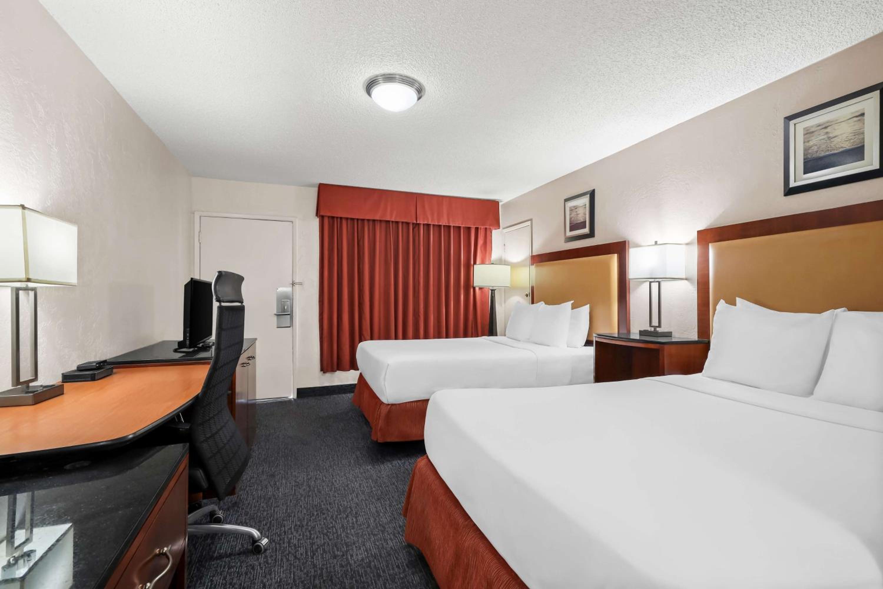 Blythe Vacations - SureStay Hotel by Best Western Blythe - Property Image 10