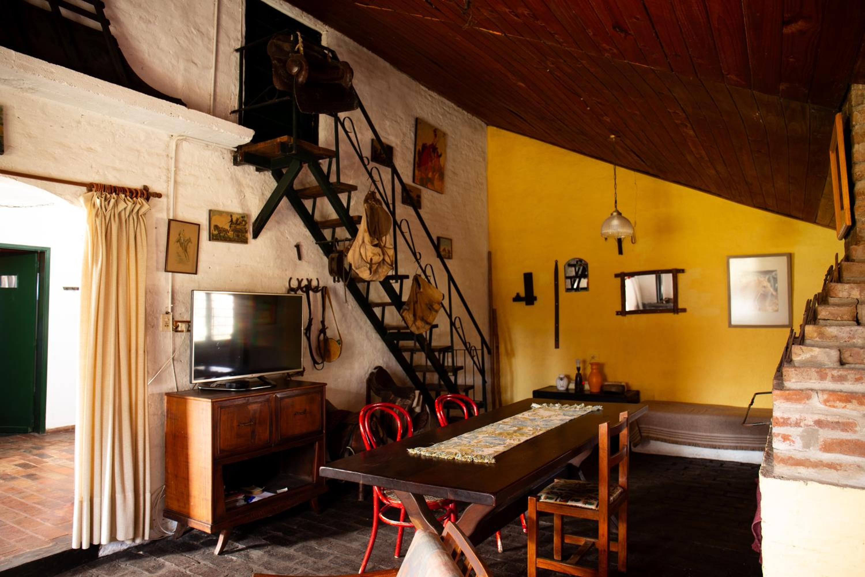La Carmencita casa de campo, Manzanares, Pilar