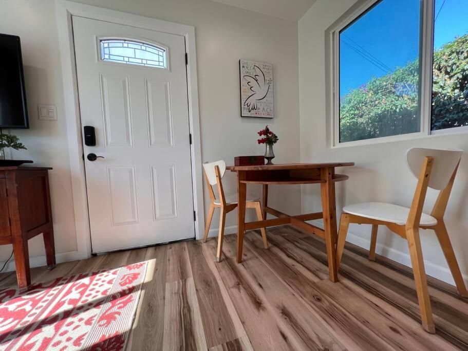 Lovely Little Cottage Close to Forum,Sofi,LAX