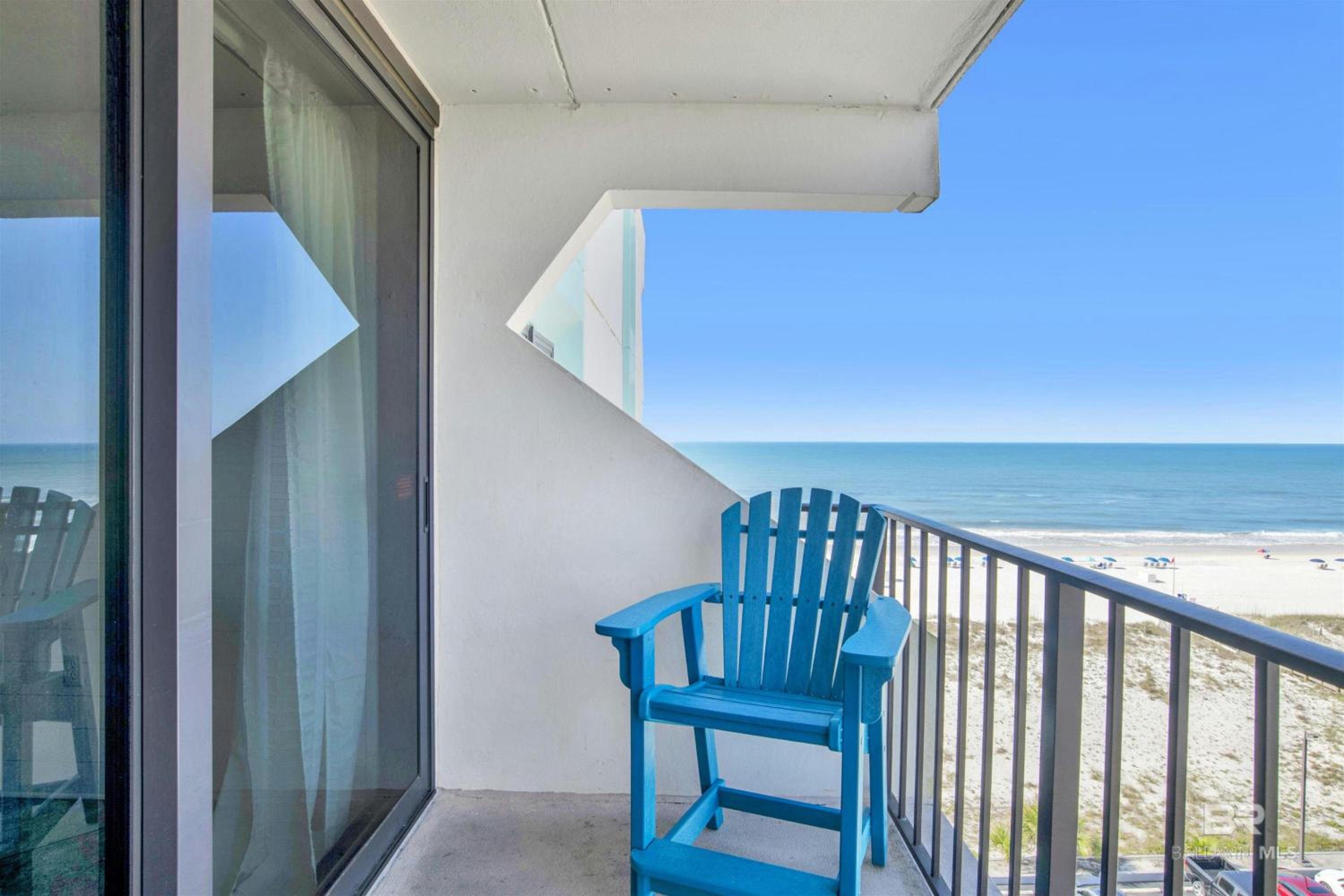 Condo on the Beach- walk to restaurants, shops and activities. view 2