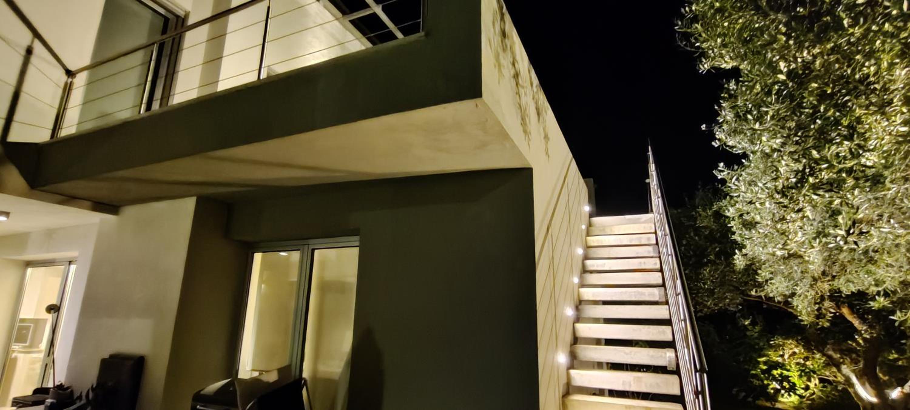 Art House Quartu - Margine Rosso