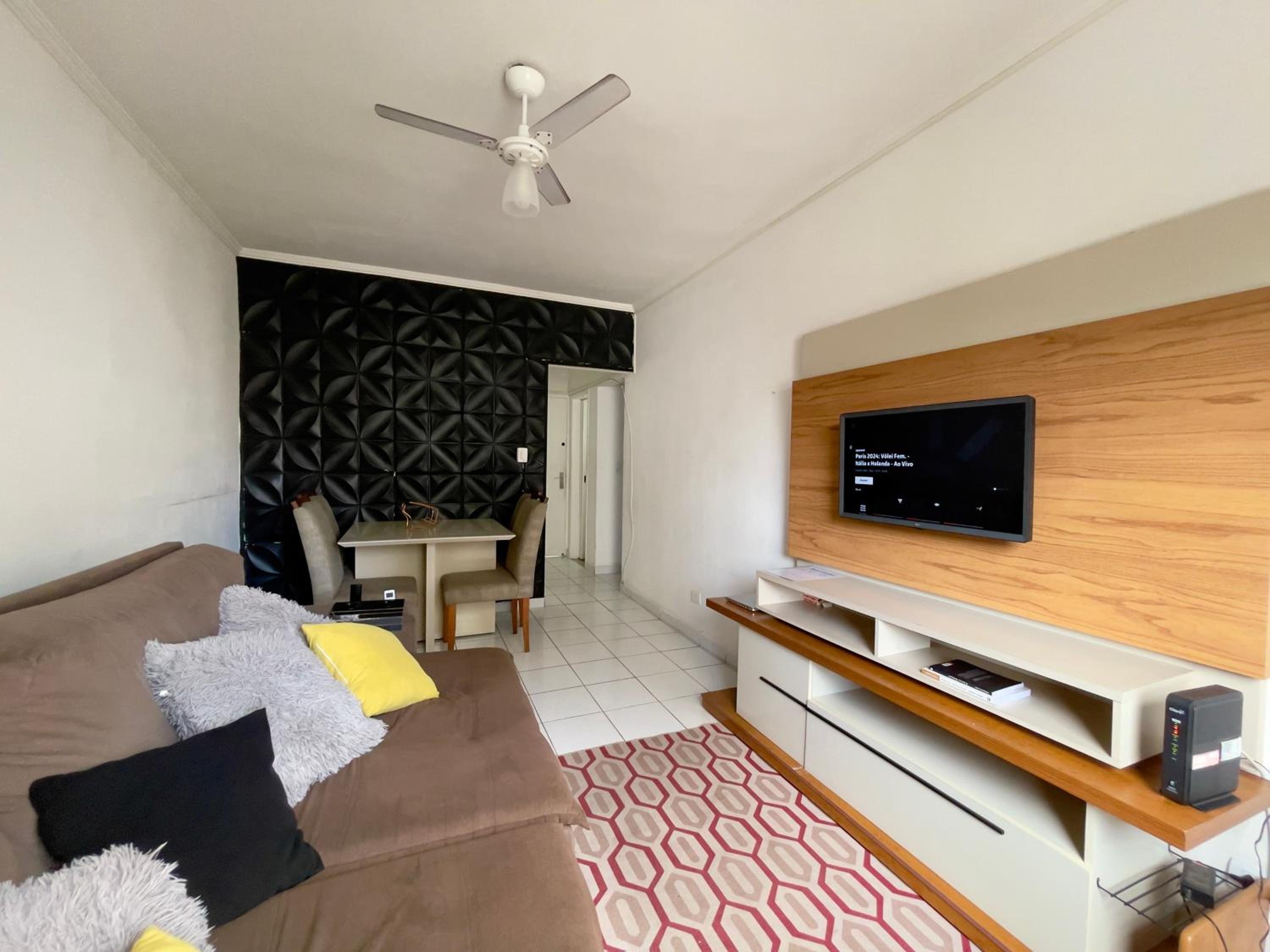 Lindo apartamento no centro de Guarujá