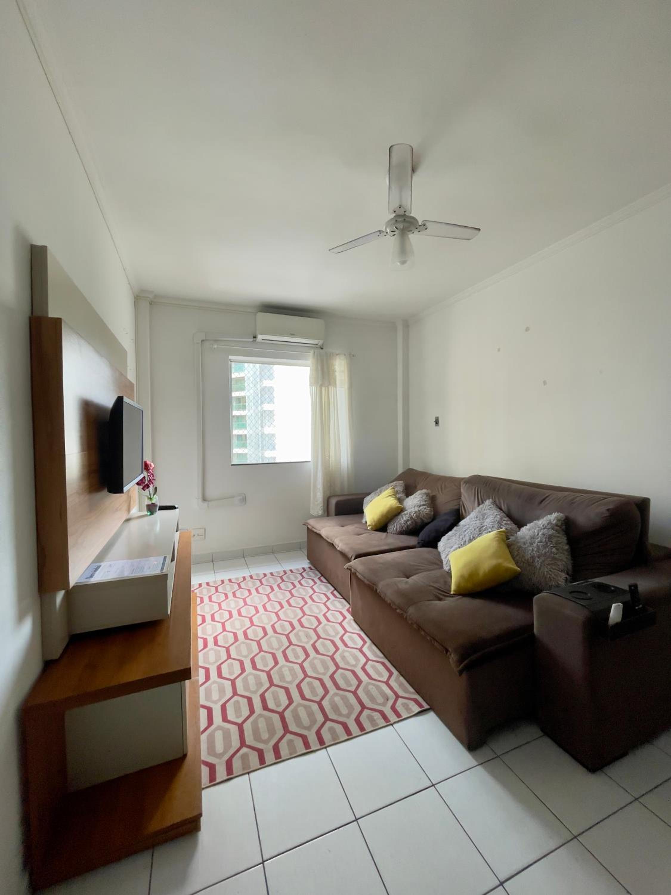 Lindo apartamento no centro de Guarujá