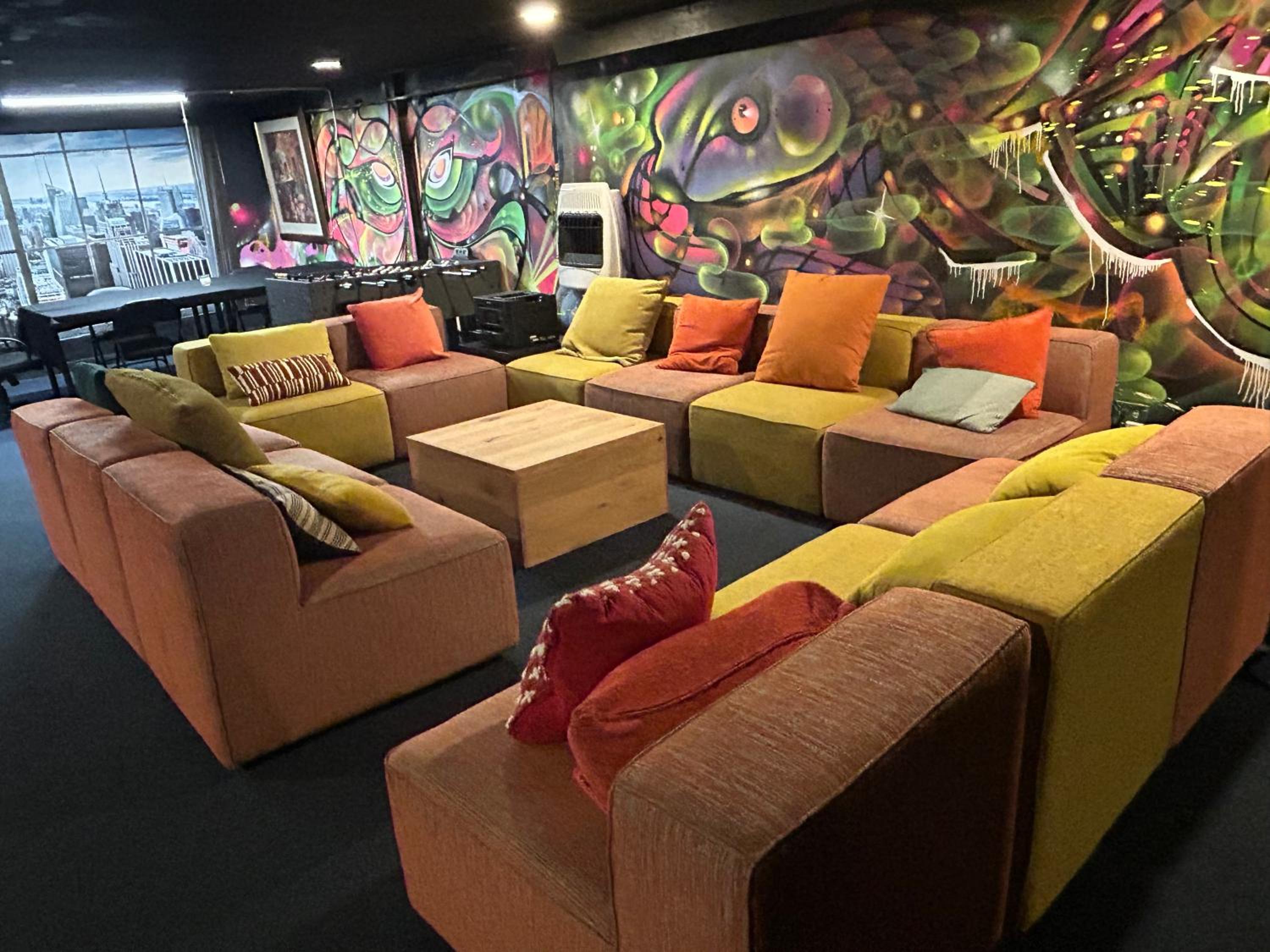 lounge