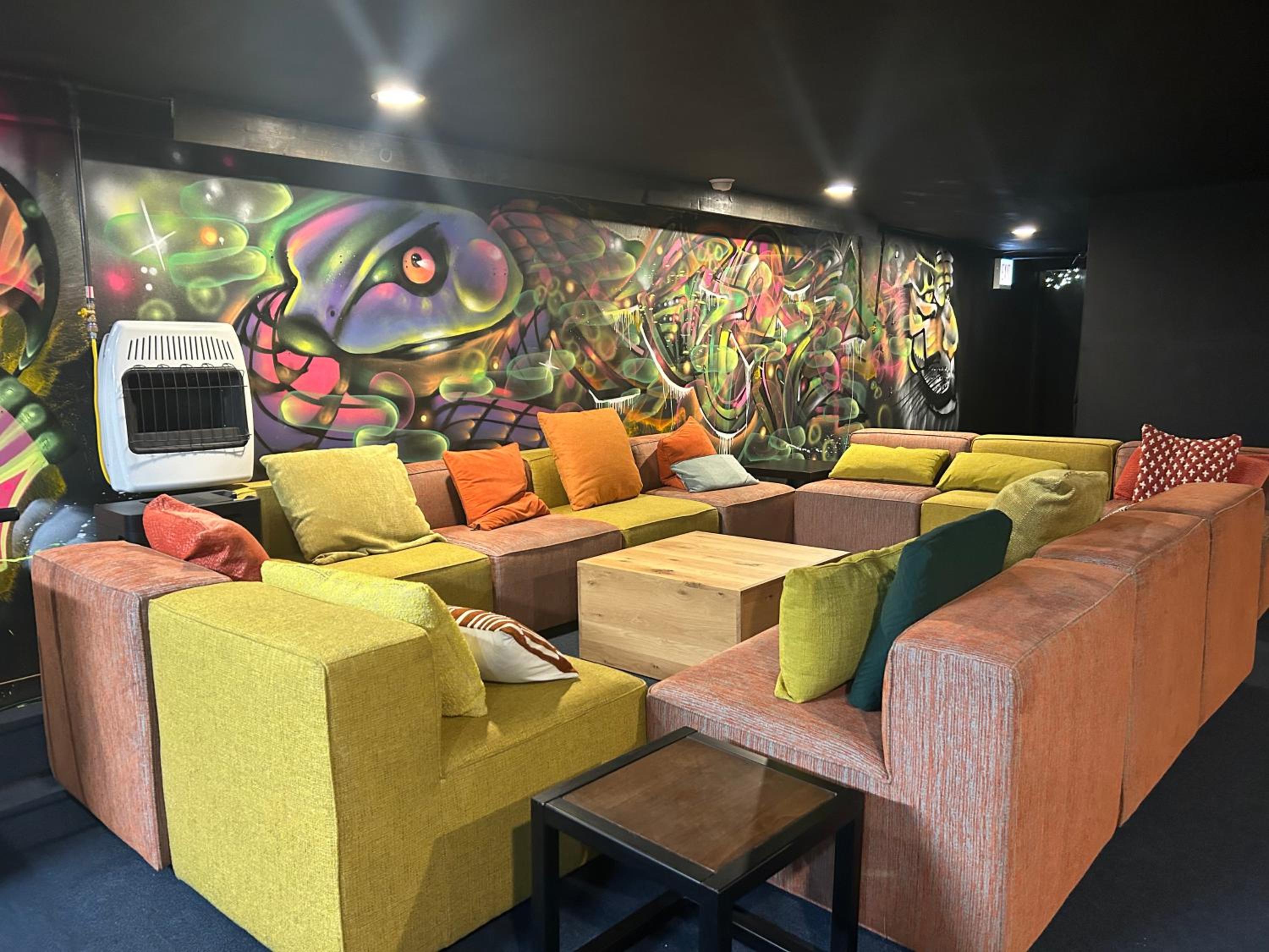 lounge