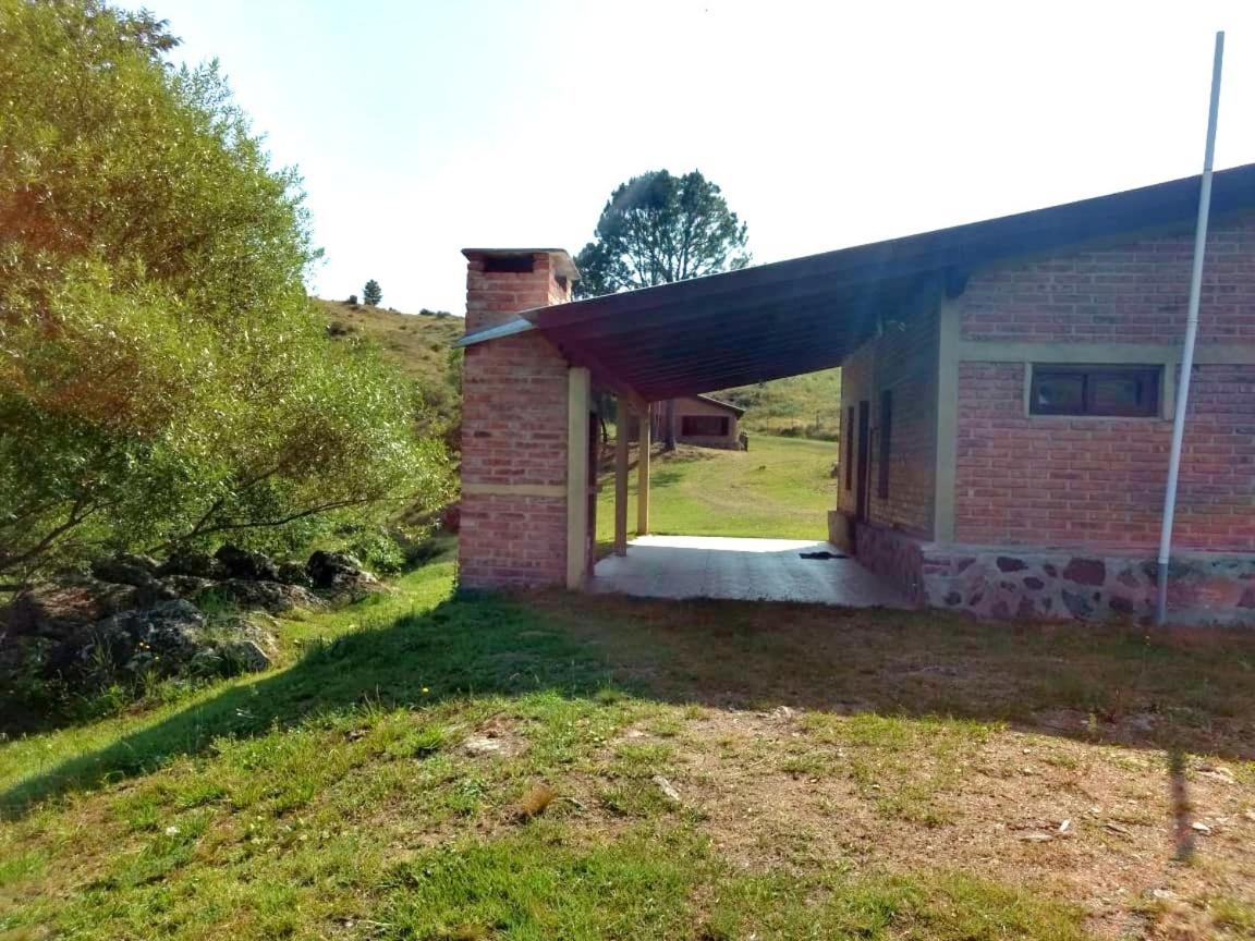 Estancia La Victoria - Cabañas de Montaña