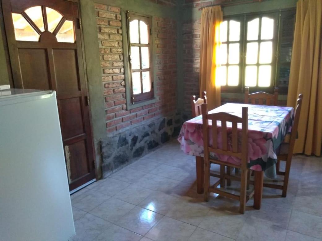 Estancia La Victoria - Cabañas de Montaña