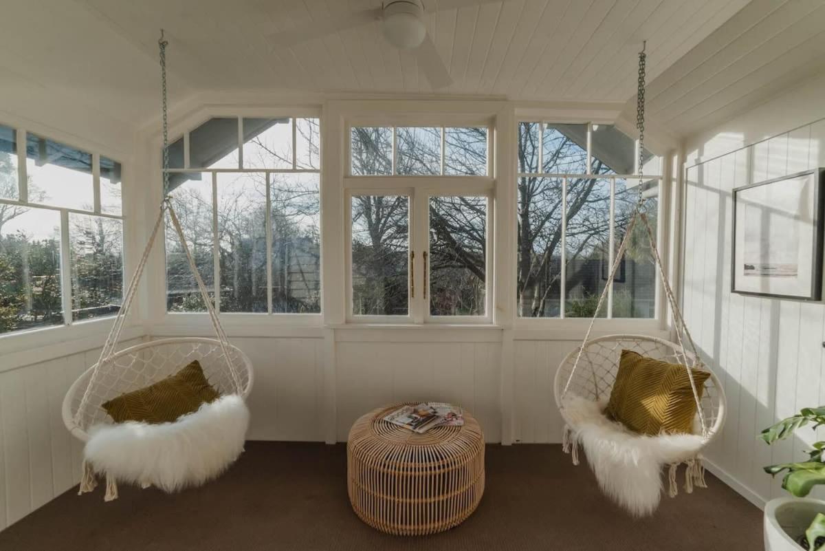 Bel Air Mansion - Sleeps 12 Villa
