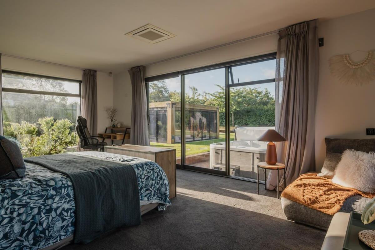 Expansive Luxury Country Escape