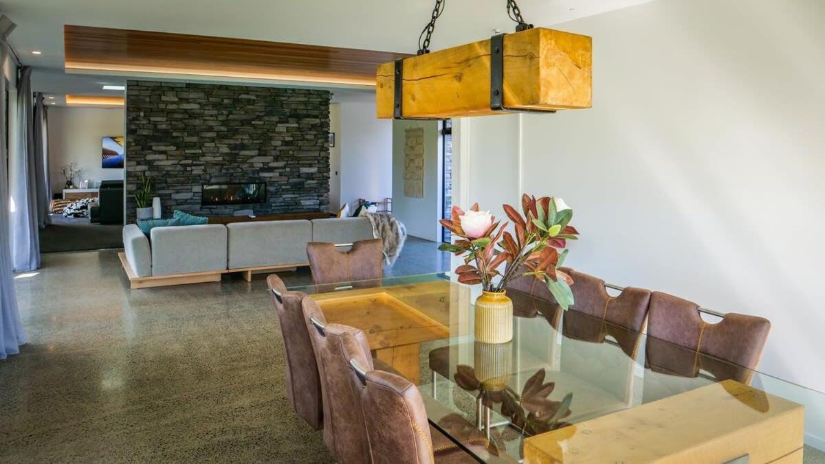 Expansive Luxury Country Escape