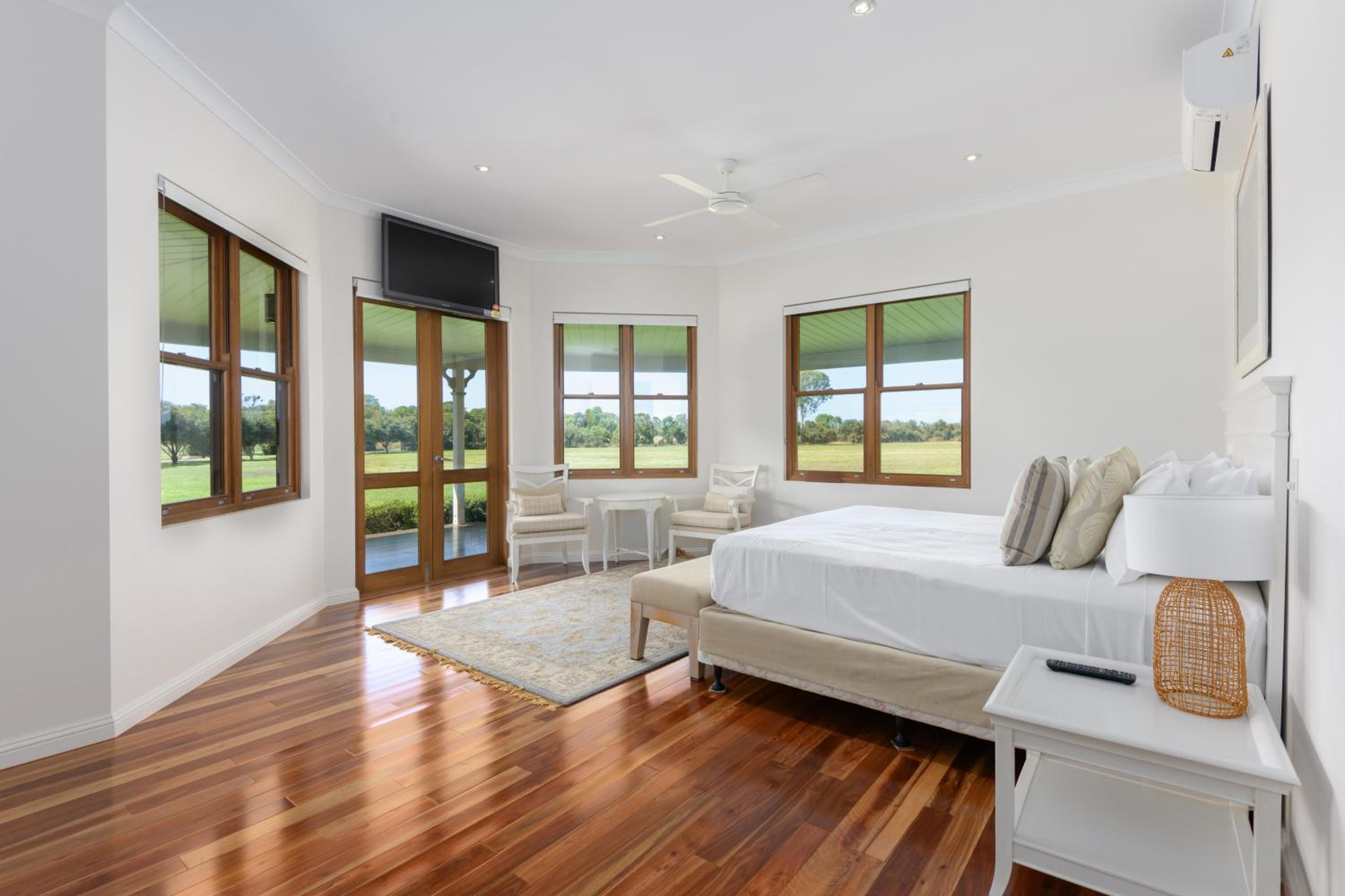 The Hampton Lodge with private pool on 25 acres