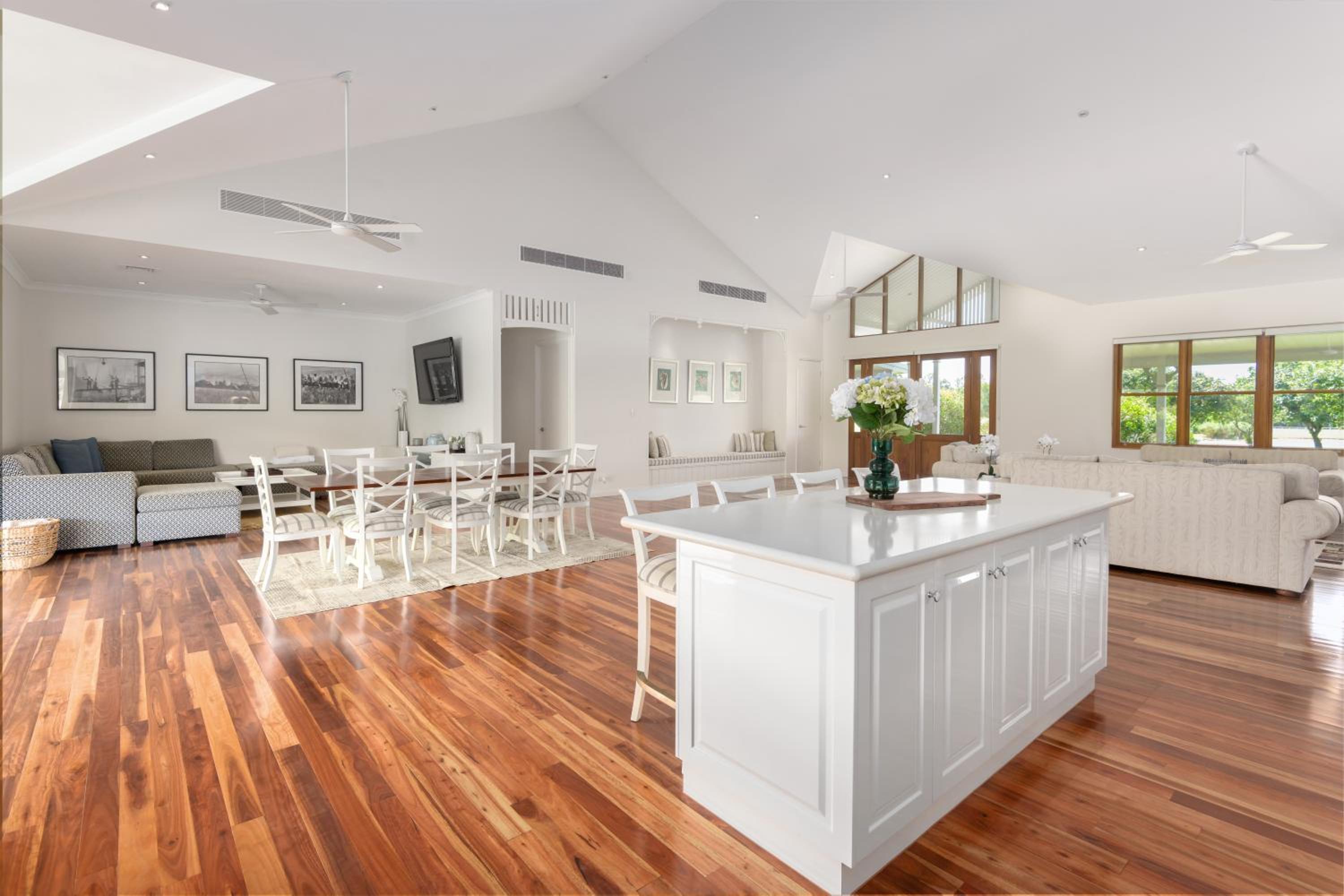 The Hampton Lodge with private pool on 25 acres