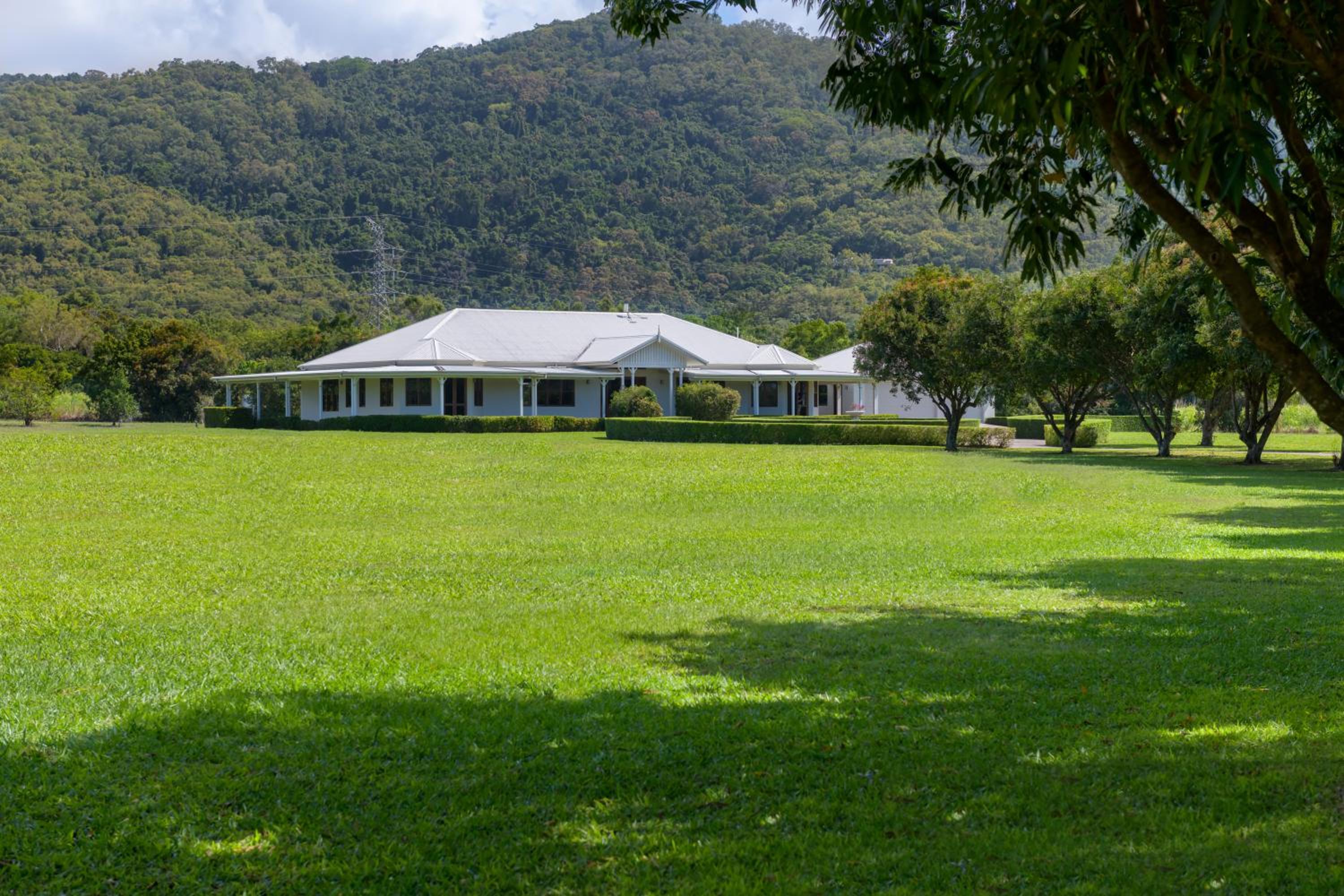The Hampton Lodge with private pool on 25 acres