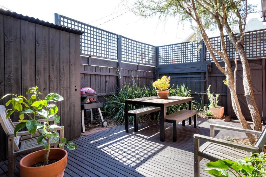 Spacious, Stylish House with Private Courtyard near Shops, Cafes, Beach and Tram