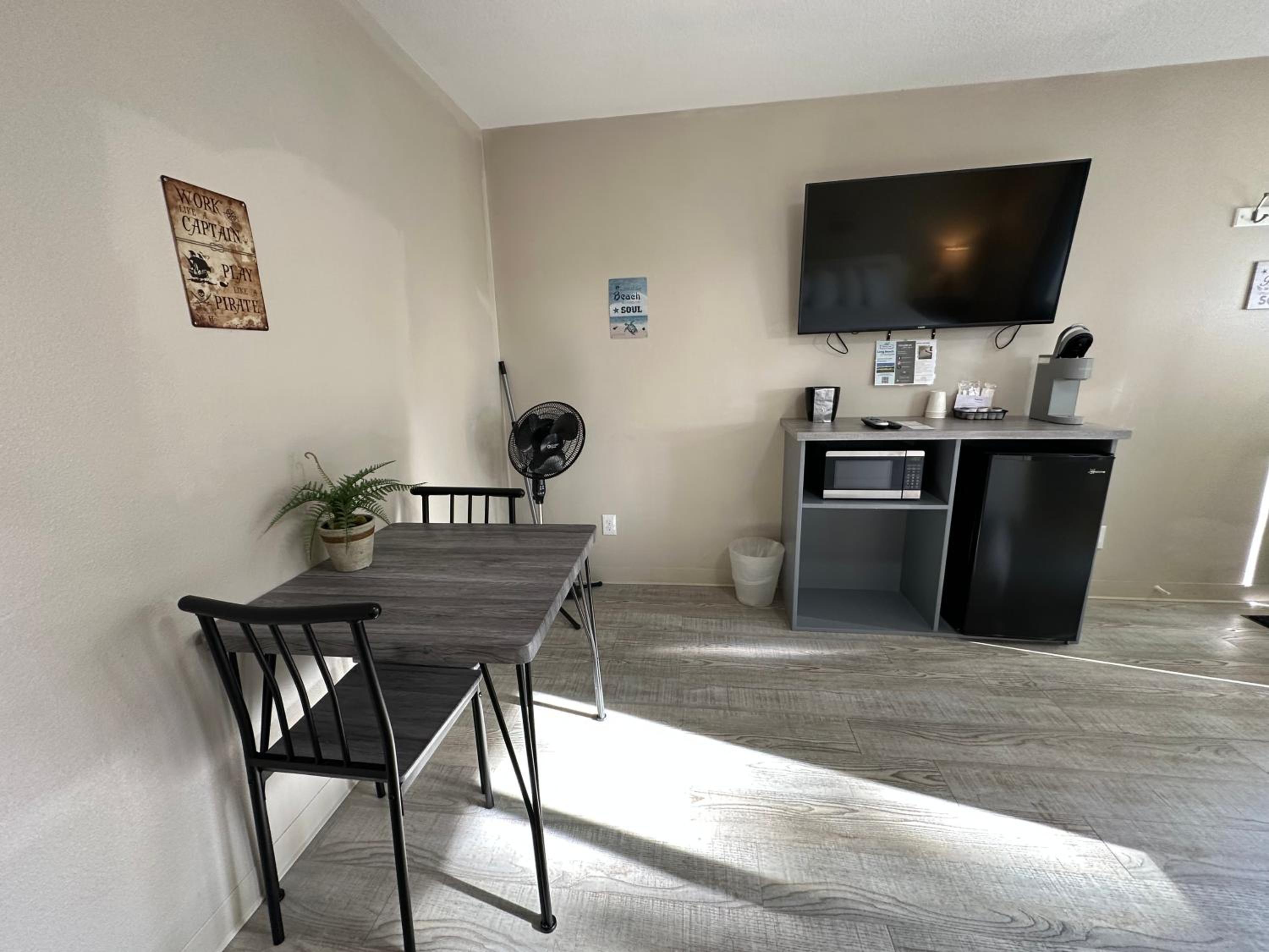 Coastal Inn and Suites