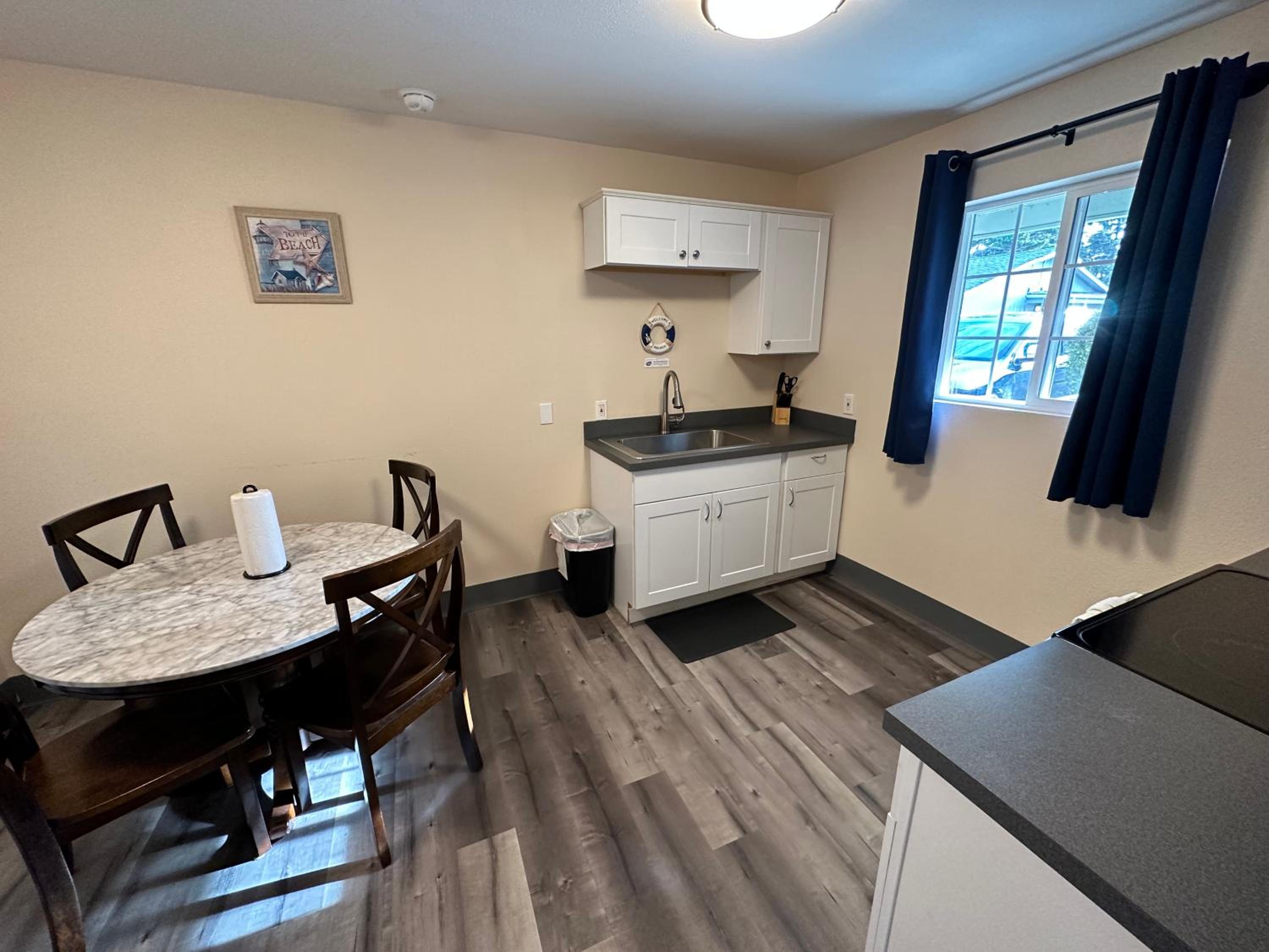 Coastal Inn and Suites