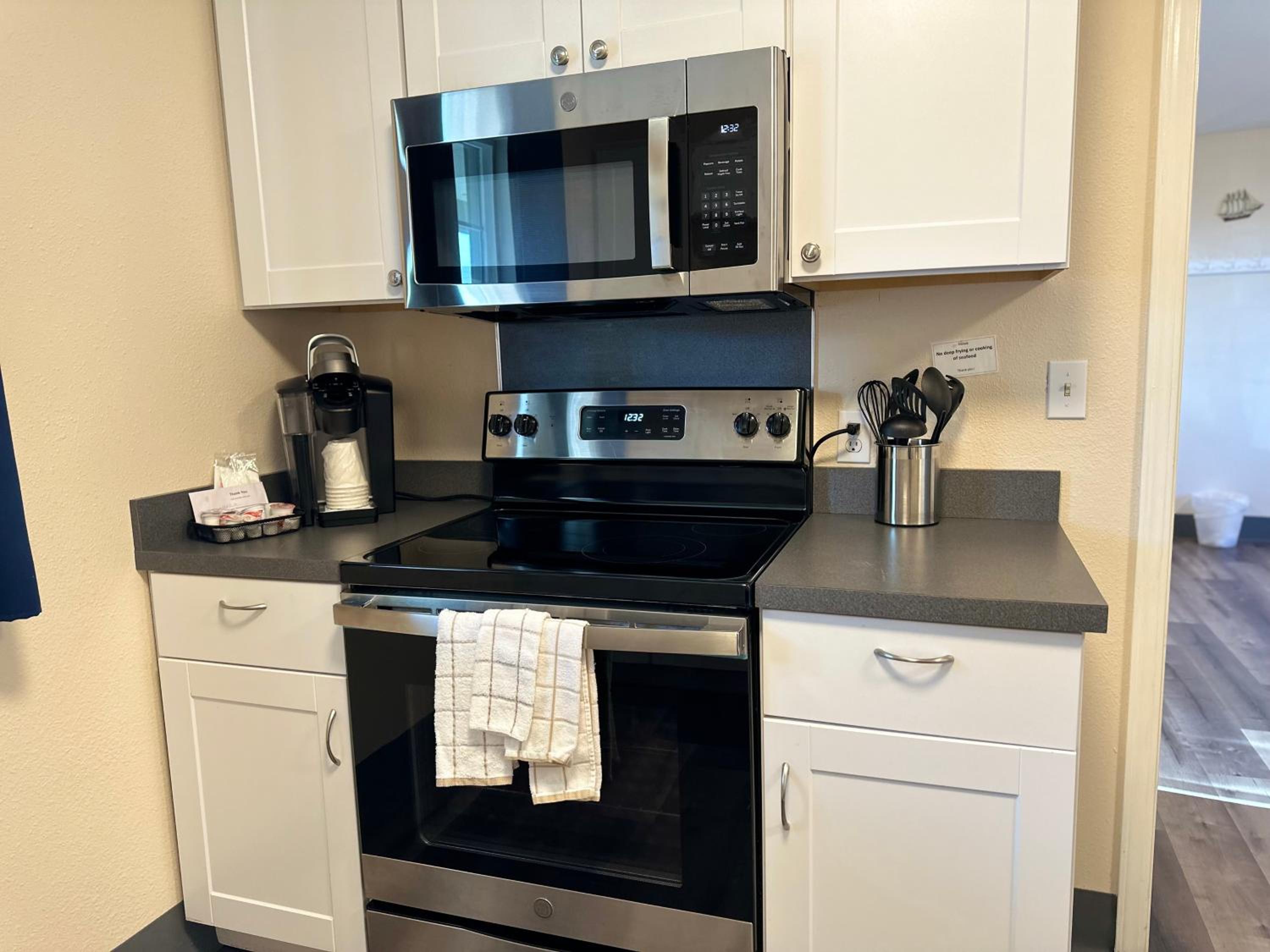 Coastal Inn and Suites