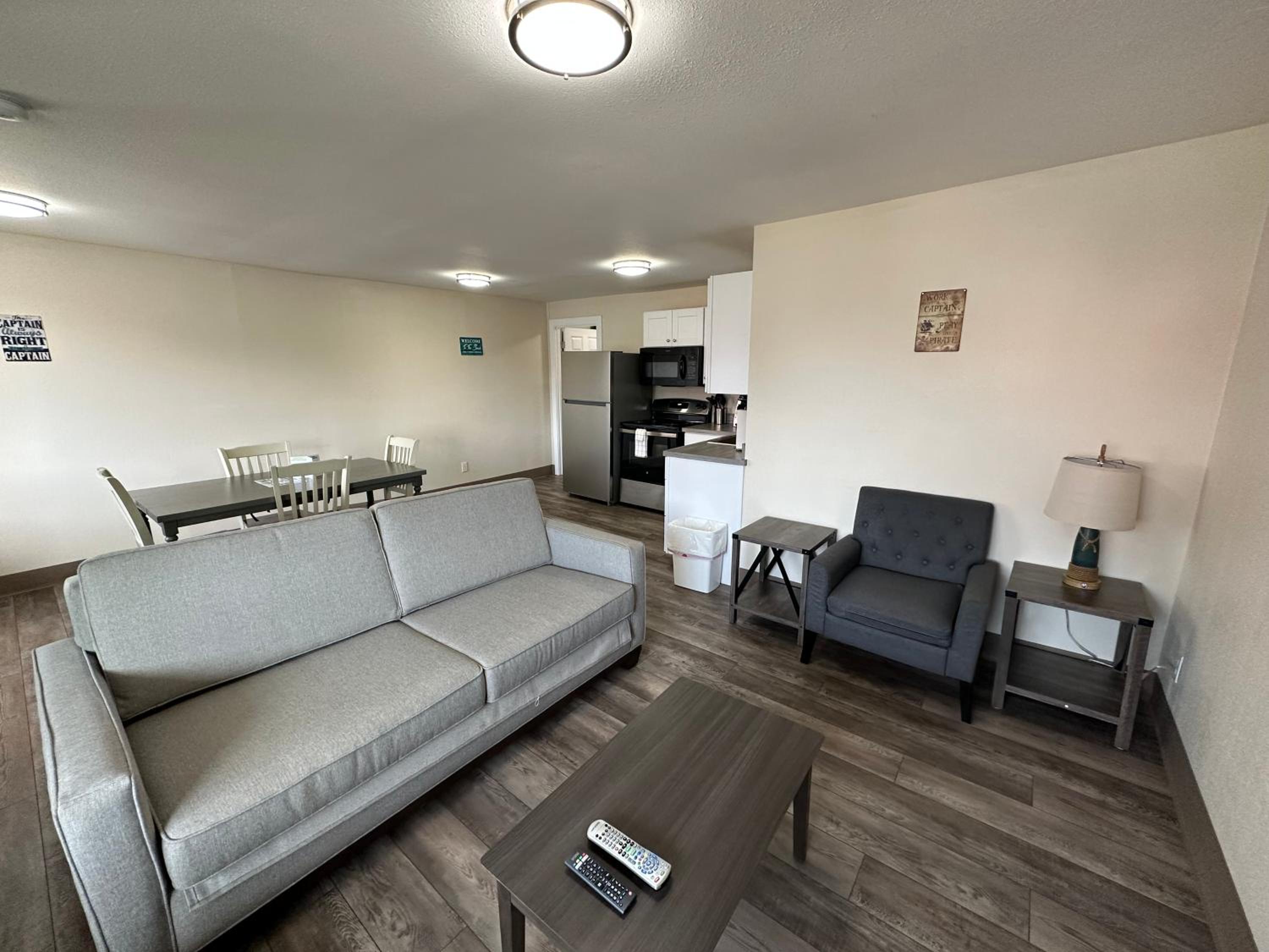 Coastal Inn and Suites