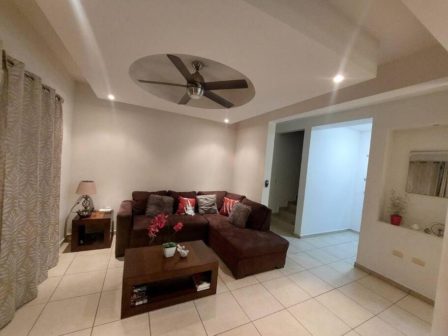 Casa condominio de la Rueda