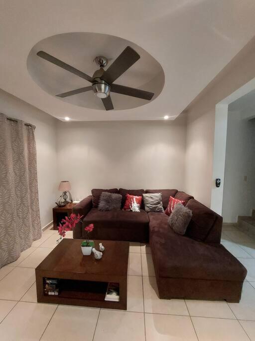 Casa condominio de la Rueda