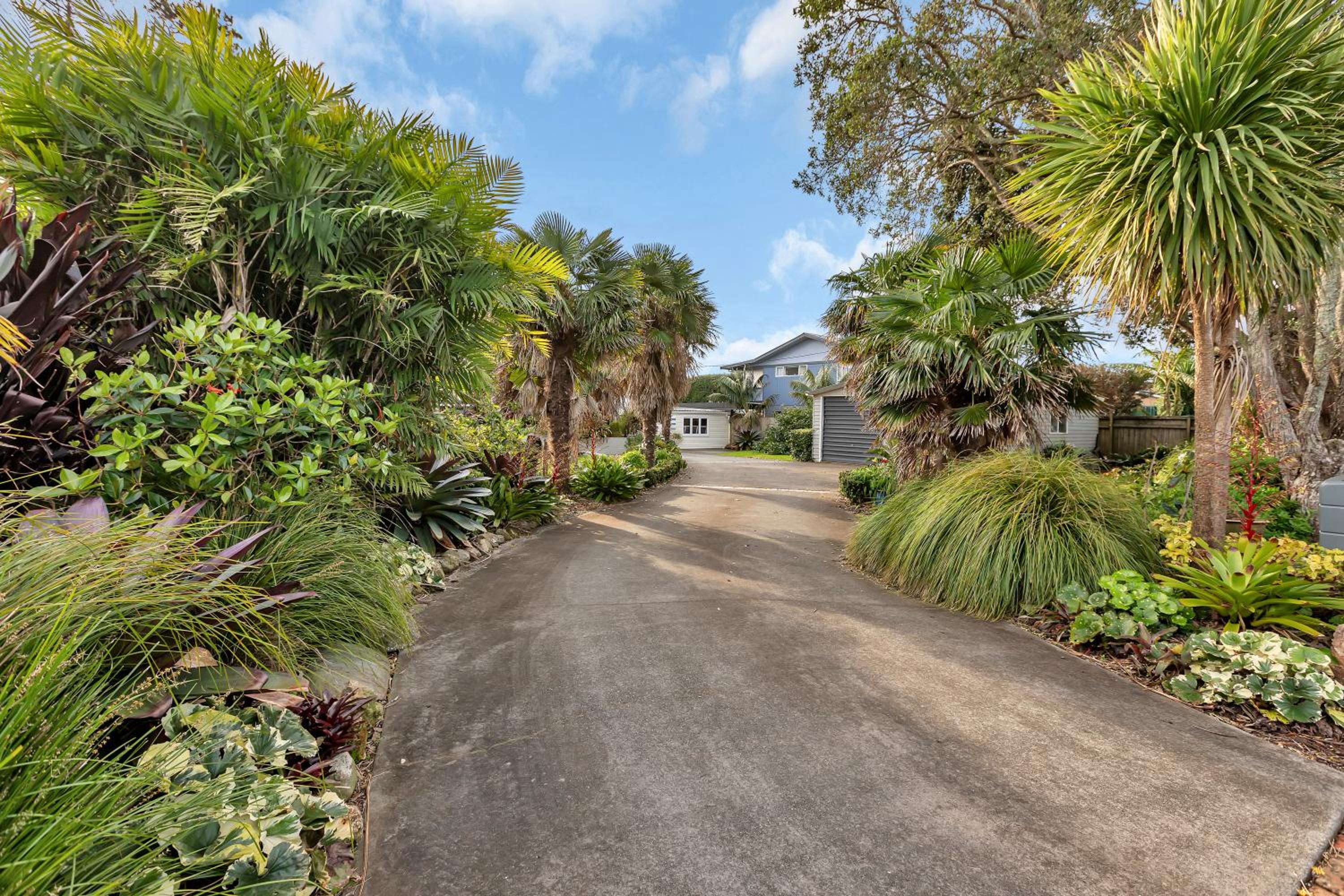 Harbourside Views - One Tree Point Holiday Home view 4