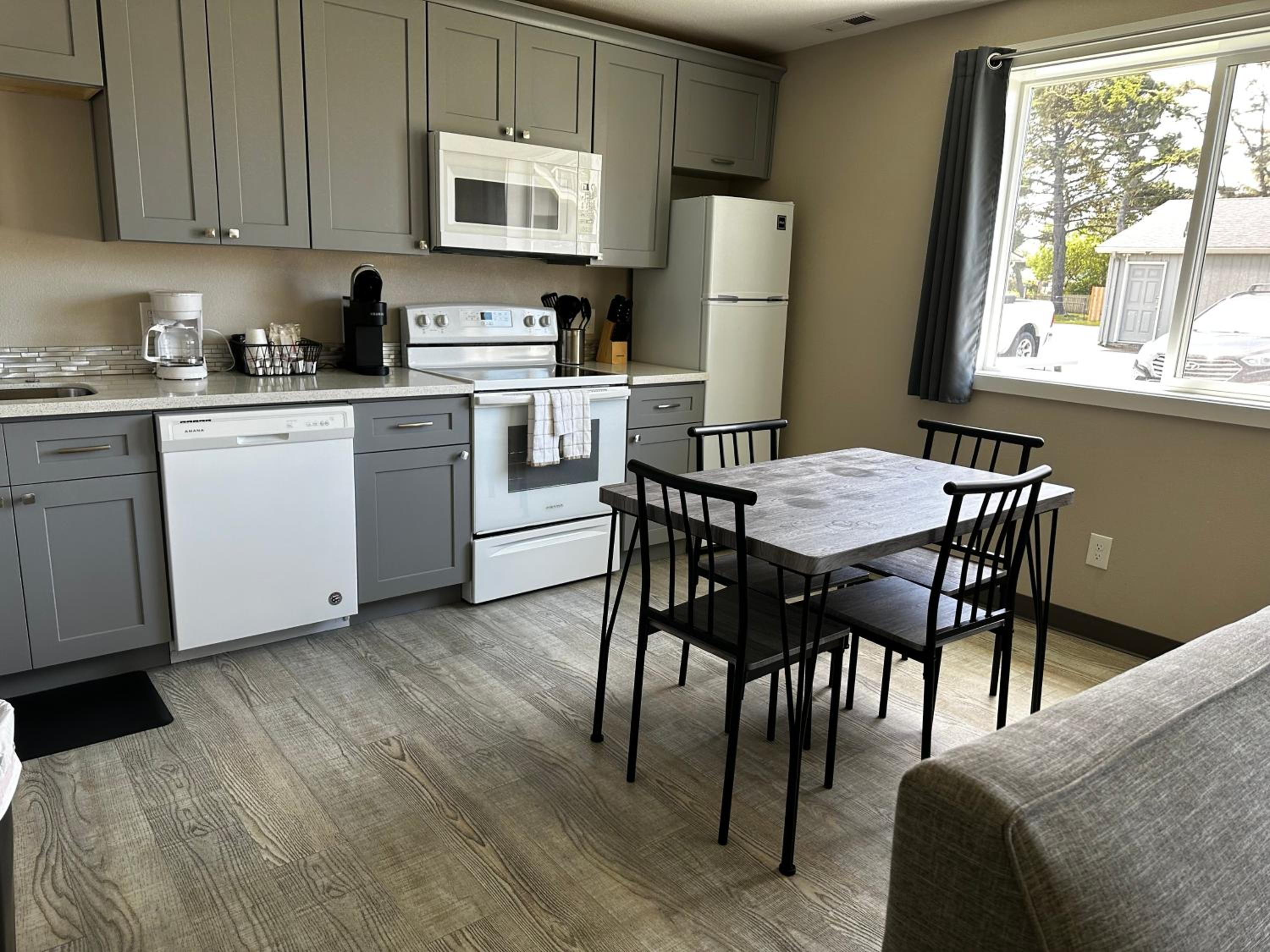 Coastal Inn and Suites