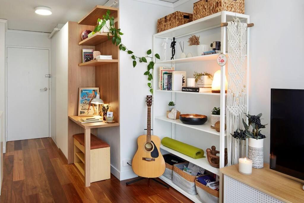 Sensational St Kilda stay at Sunset Beach Tower