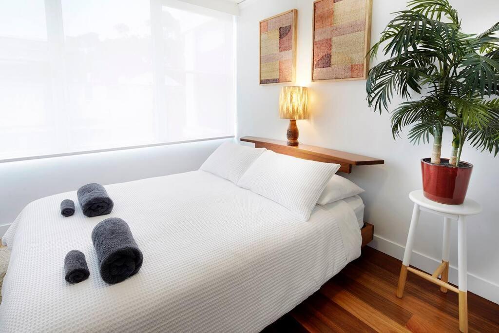 Sensational St Kilda stay at Sunset Beach Tower