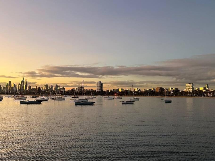 Sensational St Kilda stay at Sunset Beach Tower