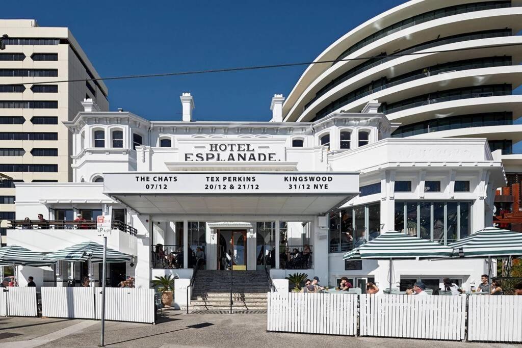Sensational St Kilda stay at Sunset Beach Tower