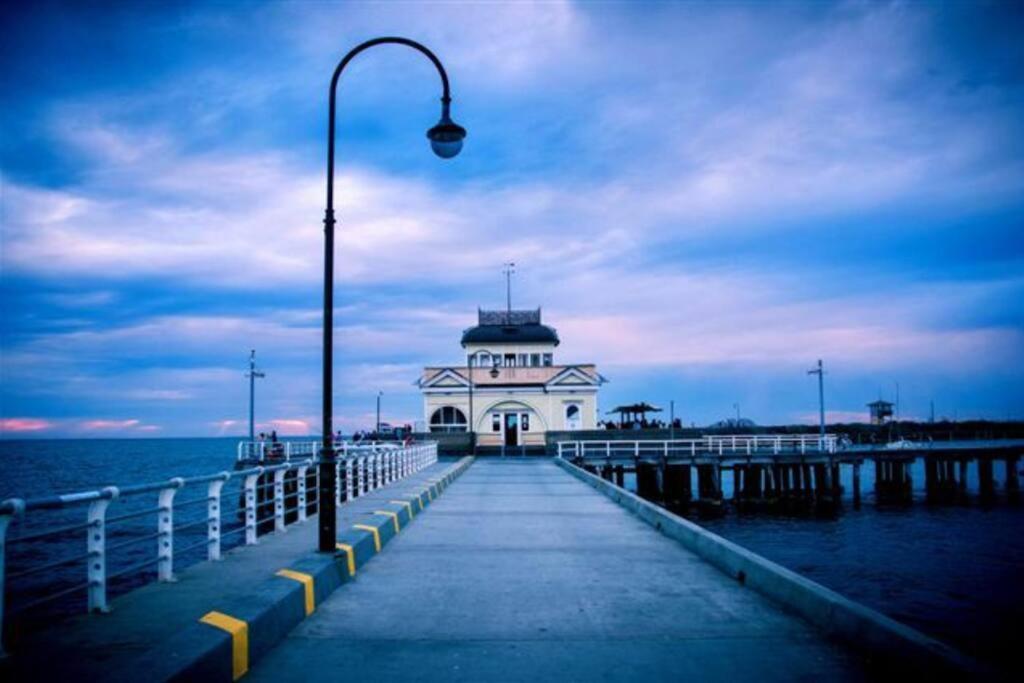 Sensational St Kilda stay at Sunset Beach Tower