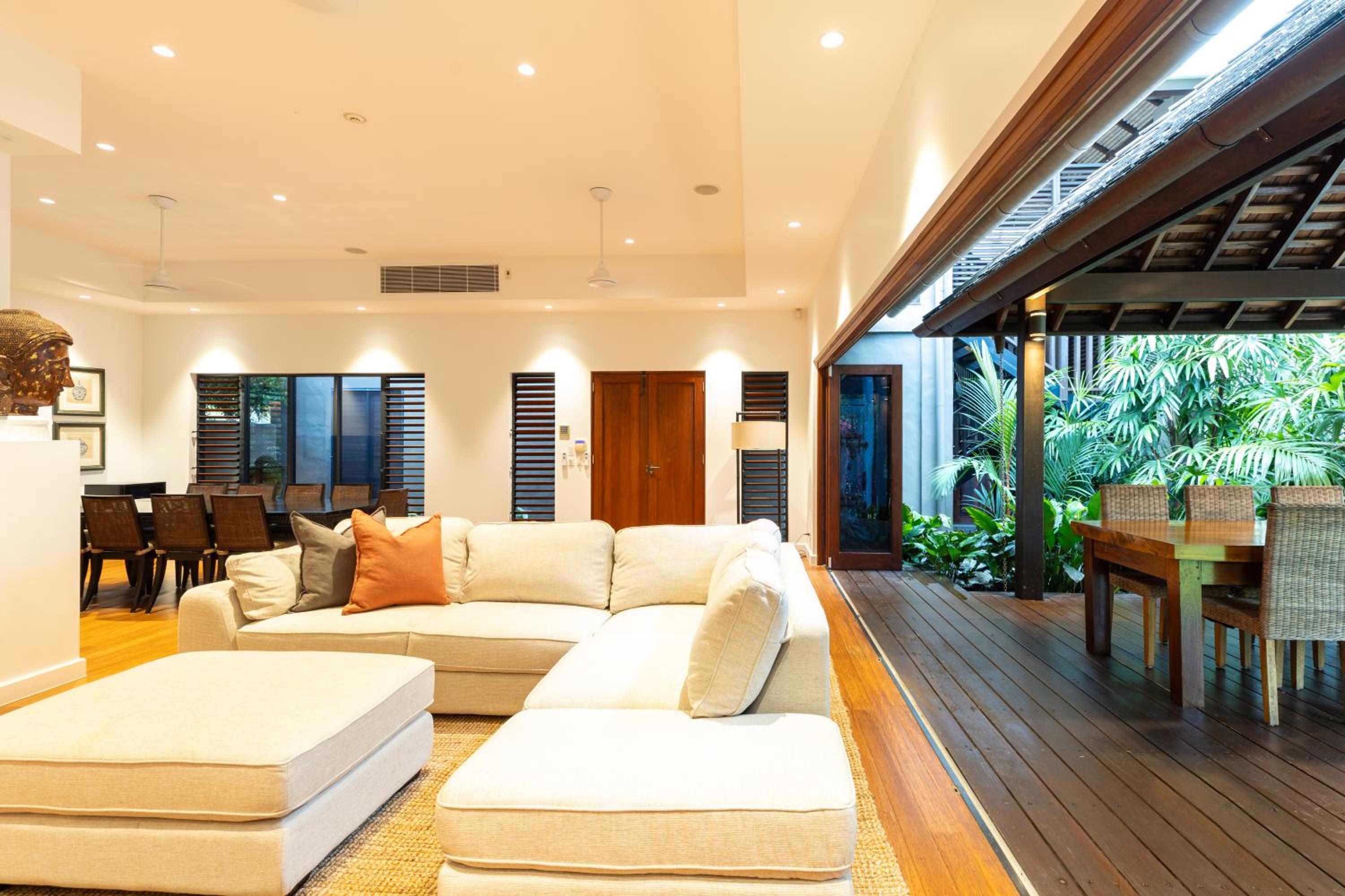 35 Beachfront Mirage Port Douglas