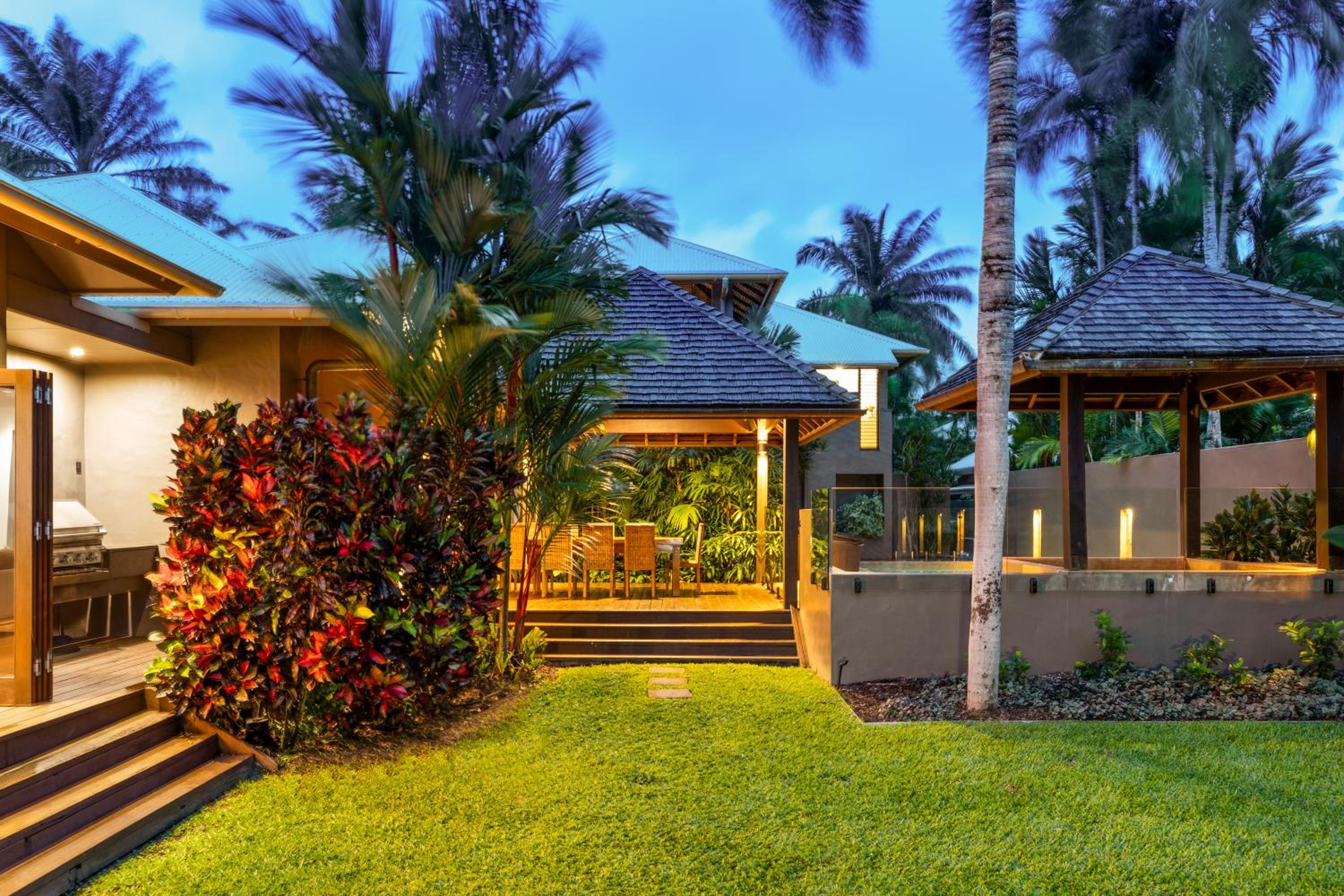 35 Beachfront Mirage Port Douglas