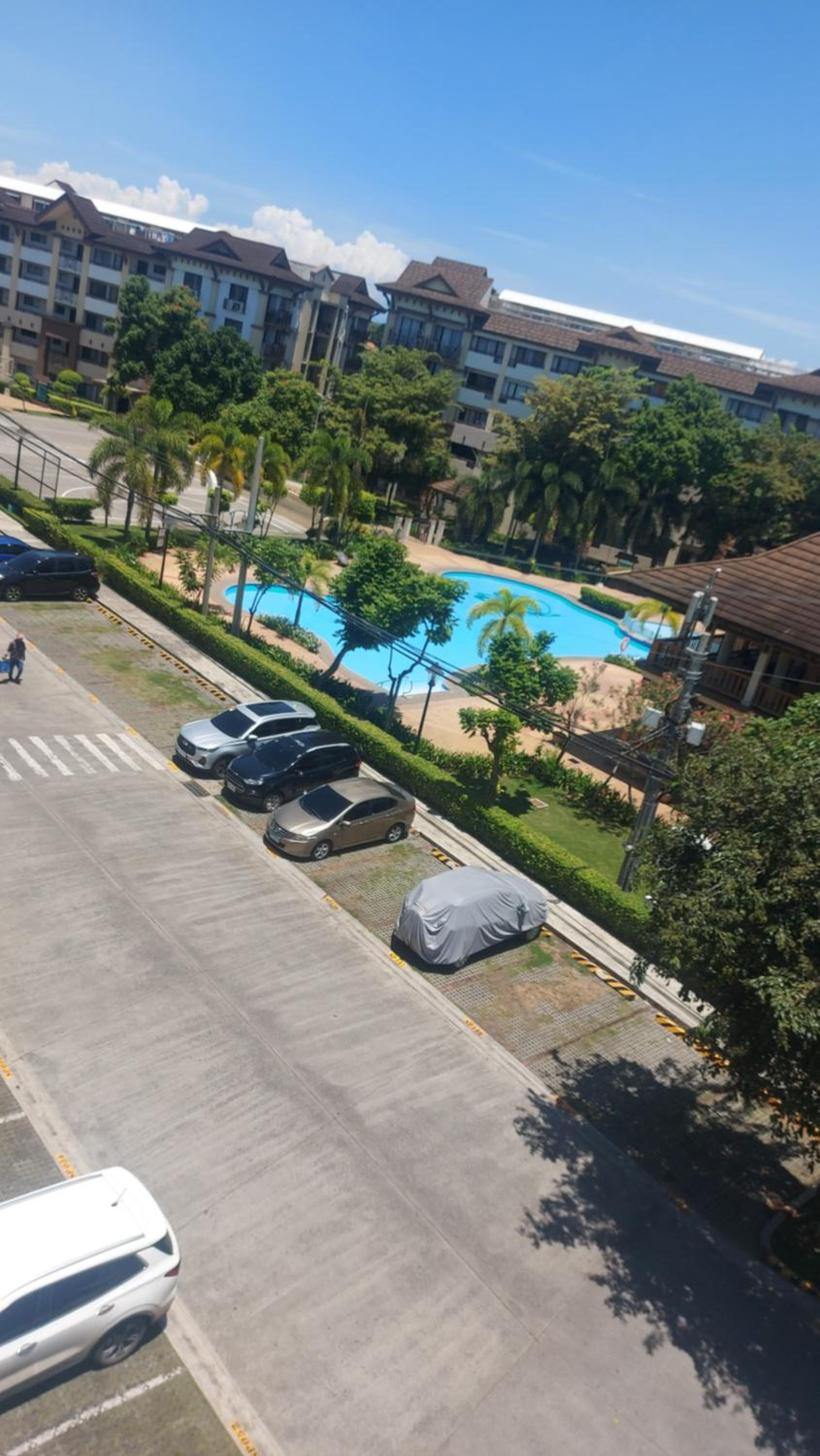 cozy 2 Bedrooms one oasis fullyfurnished back SM Mall Ecoland