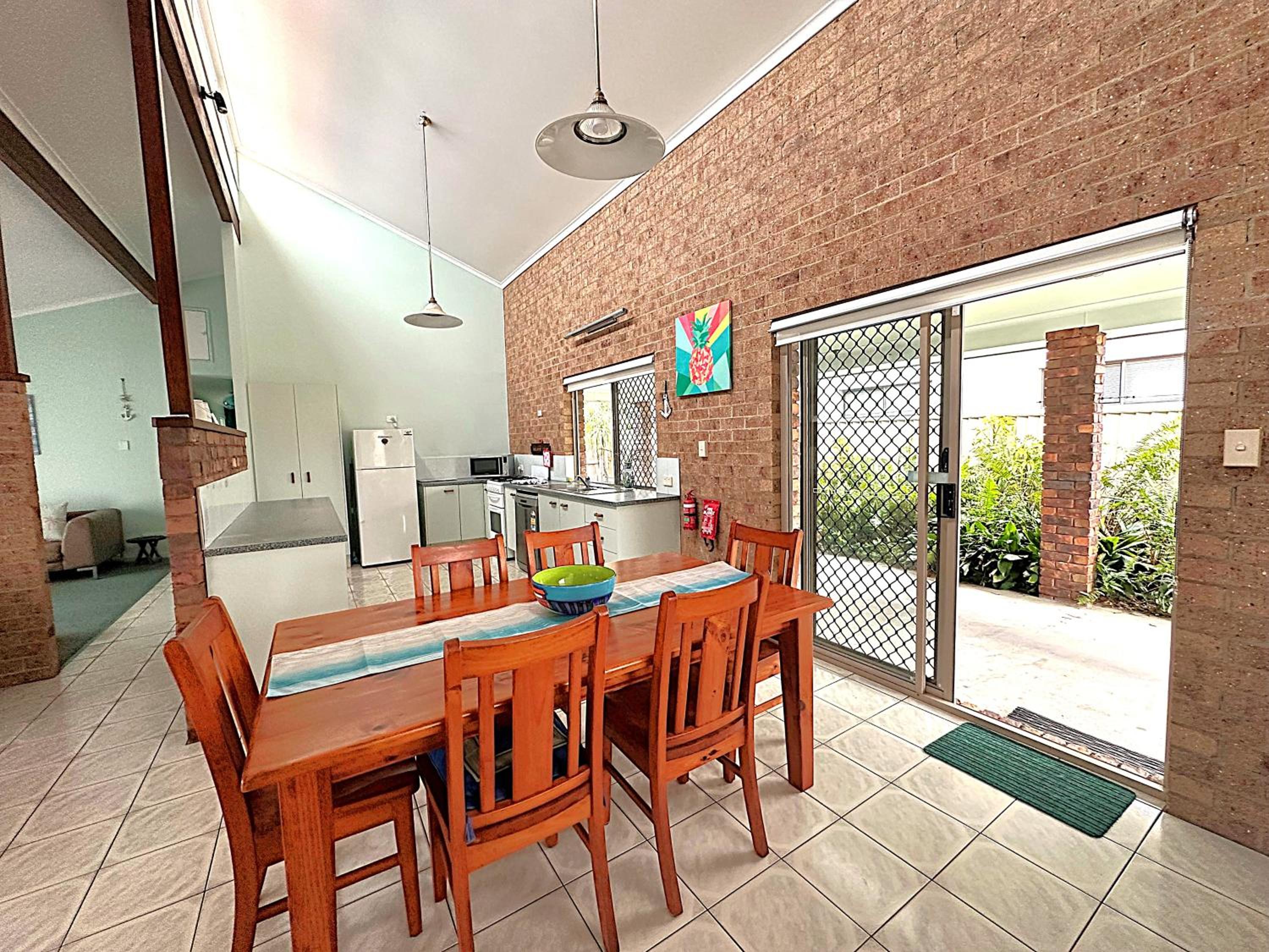 Sandy Surfer - Tweed Coast Holidays