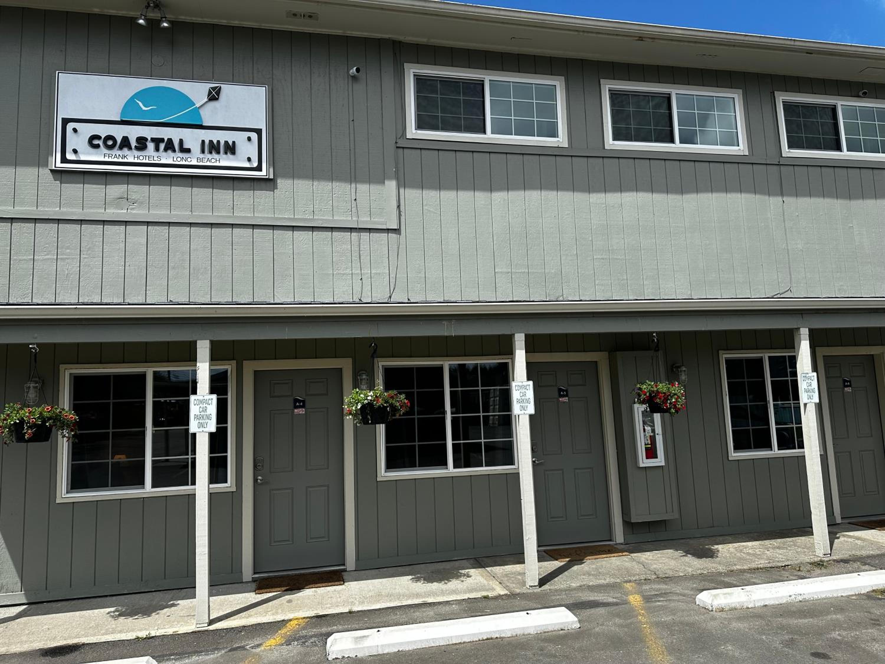 Coastal Inn and Suites