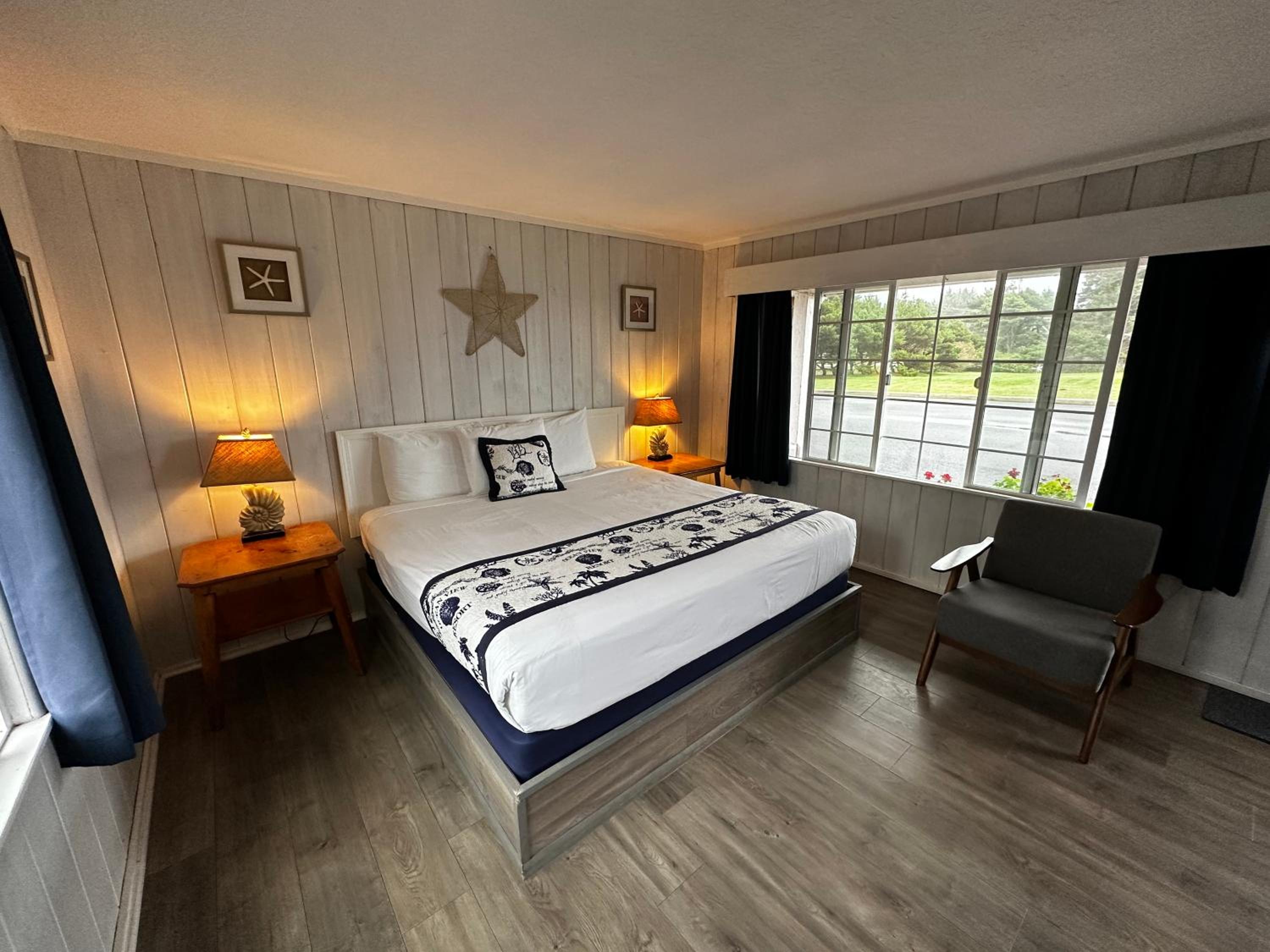 Tillicum Beach Motel - Formerly Deane's Oceanfront Lodge